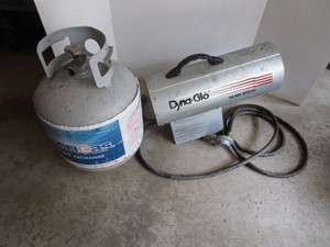 lot 36 image: Dyna Glo LP Heater