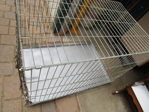 lot 55 image: Wire Dog Kennel