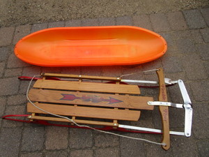 lot 80 image: Vintage Sled, Plastic Sled