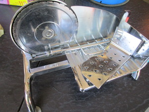 lot 97 image: Magic Hostess Food Slicer