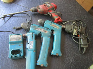 lot 100 image: Drills, Corded & Makita Angle