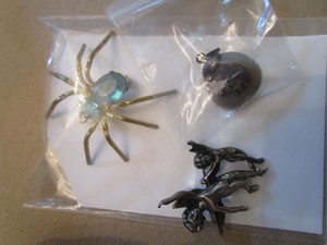 lot 114 image: Spider Pin, Pendant, Pin