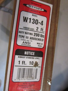 lot 152 image: Werner Wooden 2ft Ladder