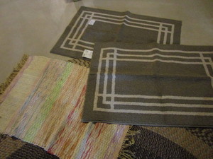 lot 153 image: Rugs, New & Loomed Rag