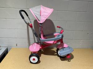 lot 217 image: Radio Flyer 4-in-1 Stroll N Trike