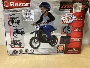 lot 414 image: Razor Dirt Rocket MX125 Electric-Powered Dirt Bike