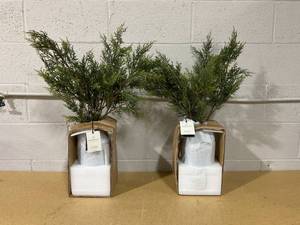 lot 329 image: LOT OF 2 Hearth and Hand Artificial Arrangements