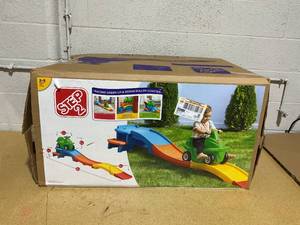 lot 119 image: Step2 Racing Green Up & Down Roller Coaster Ride-On Pedal Push Toy for Ages 2-5
