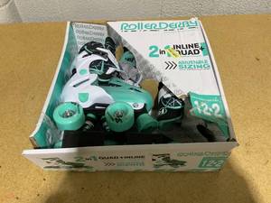 lot 124 image: Roller Derby Mint Prodigy Kids Adjustable Inline-Quad Combo Skates- Size 12-2