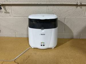 lot 355 image: Dr. Browns Deluxe Electric Sterilizer for Baby Bottles and Other Baby Essentials