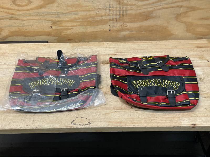 lot 68 image: HARRY POTTER Lot of 2- Hogwarts Back Packs