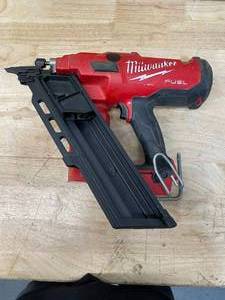 lot 13 image: Milwaukee Framing Gun (tool only)