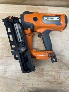 lot 20 image: Ridgid Framing Nailer (tool only)