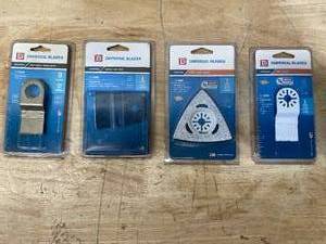 lot 71 image: Lot of 4 Imperial Blades