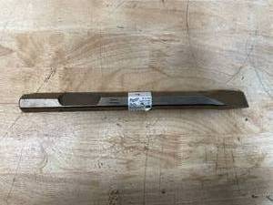 lot 79 image: lot of 2 Milwaukee Flat Chisel