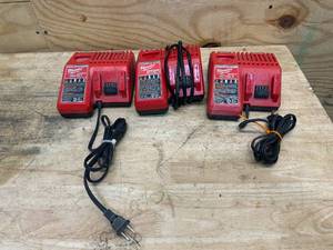 lot 52 image: MILWAUKEE Lot of 3- M18M12 Chargers