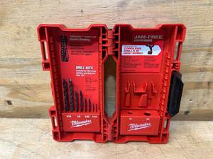 lot 130 image: MILWAUKEE Step Bit Set (missing pieces)
