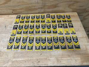 lot 140 image: GENERAL Lot of 33- Pipe Cutter Wheels (RW122)