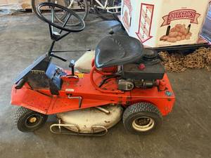 6.0HP Areins Fairway Riding Lawn Mower-Has Compression