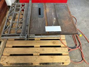 lot 21 image: Heavy Duty Craftsman Table Saw-Dayton Motor-Model 5K659A