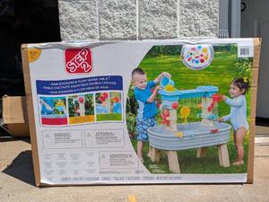 lot 35 image: STEP 2 RAIN SHOWERS & FLOW WATER TABLE