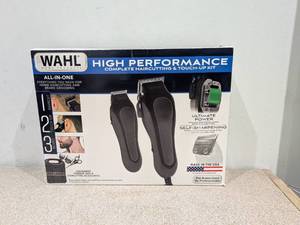 lot 8 image: WAHL HIGH PERFORMANCE COMPLETE HAIRCUTTING & TOUCH-UP KIT