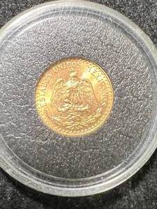 lot 23 image: 1945 MEXICAN DOS PESOS GOLD PIECE IN AIRTITE