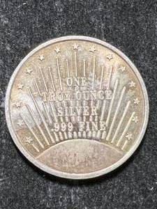 lot 27 image: 1 TROY OZ .999 FINE SILVER VALLEY STATE BANK ROUND