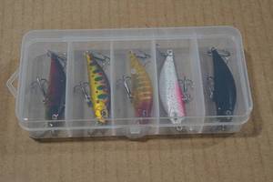 lot 80 image: 5 Fishing Lures