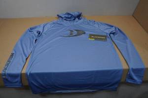 lot 96 image: Blackfish Guide UPFCooling Hooded Long Sleeve - Small