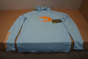lot 102 image: Blackfish Angler UPFCooling Hooded Long Sleeve - Small