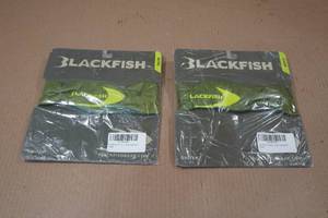 lot 107 image: 2 Blackfish Cooltech UPF Guide Sun Gaiters - Green