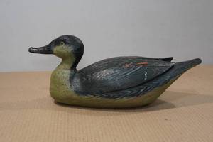 lot 119 image: Solid Resin Duck Decoy