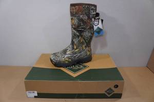 lot 148 image: Muck Boots Mens Arctic Ice Grip Boots - Size 7