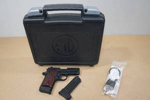 lot 14 image: Sig Sauer P938-22 .22 LR Semi-Auto Pistol - 2 Magazines