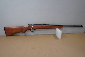 lot 19 image: J.C. Higgins Model 41 .22 SLLR Bolt-Action Rifle