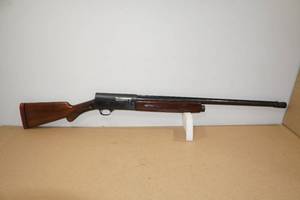 lot 25 image: FN Herstal Auto-5 12 Gauge Semi-Auto Shotgun