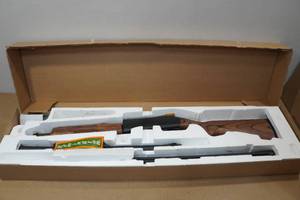lot 26 image: Remington 870 Super Mag 12 Gauge Pump-Action Shotgun - Rifled Barrel Combo Set