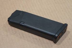 lot 187 image: 15-Round Magazine for Glock 10mm Pistol