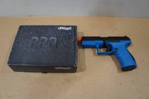 lot 200 image: Walter PPQ Airsoft Gun