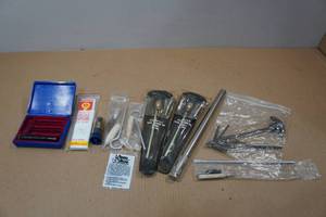 lot 212 image: Assorted Hoppes Gun Cleaning