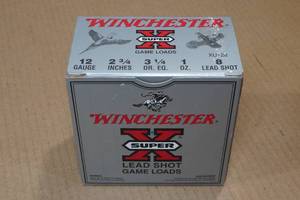 lot 302 image: 25 Winchester Super-X 12 Gauge 2-34 8 Lead Shot Shotshells