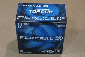 lot 307 image: 25 Federal Top Gun 12 Gauge 2-34 7-12 Shot Shotshells