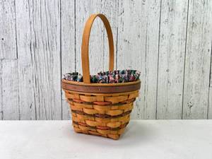 lot 79 image: 1996 Longaberger Easter Basket