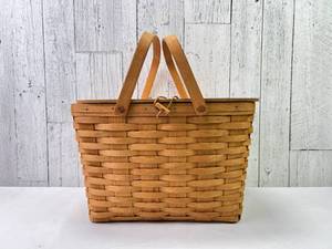 lot 65 image: Longaberger Woven Picnic Basket