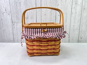 lot 98 image: Longaberger Remembrance Basket