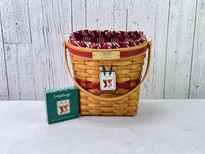 lot 93 image: 1998 Longaberger Christmas Collection Basket