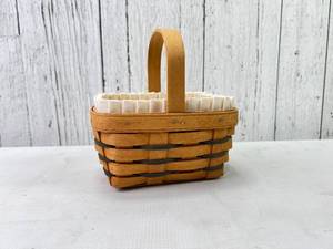 lot 116 image: Longaberger Handwoven Basket