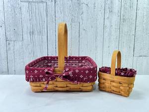 lot 114 image: Pair of Longaberger Handwoven Baskets