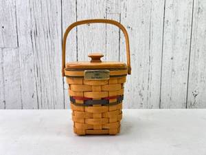 Rare 1997 Longaberger BEE Basket